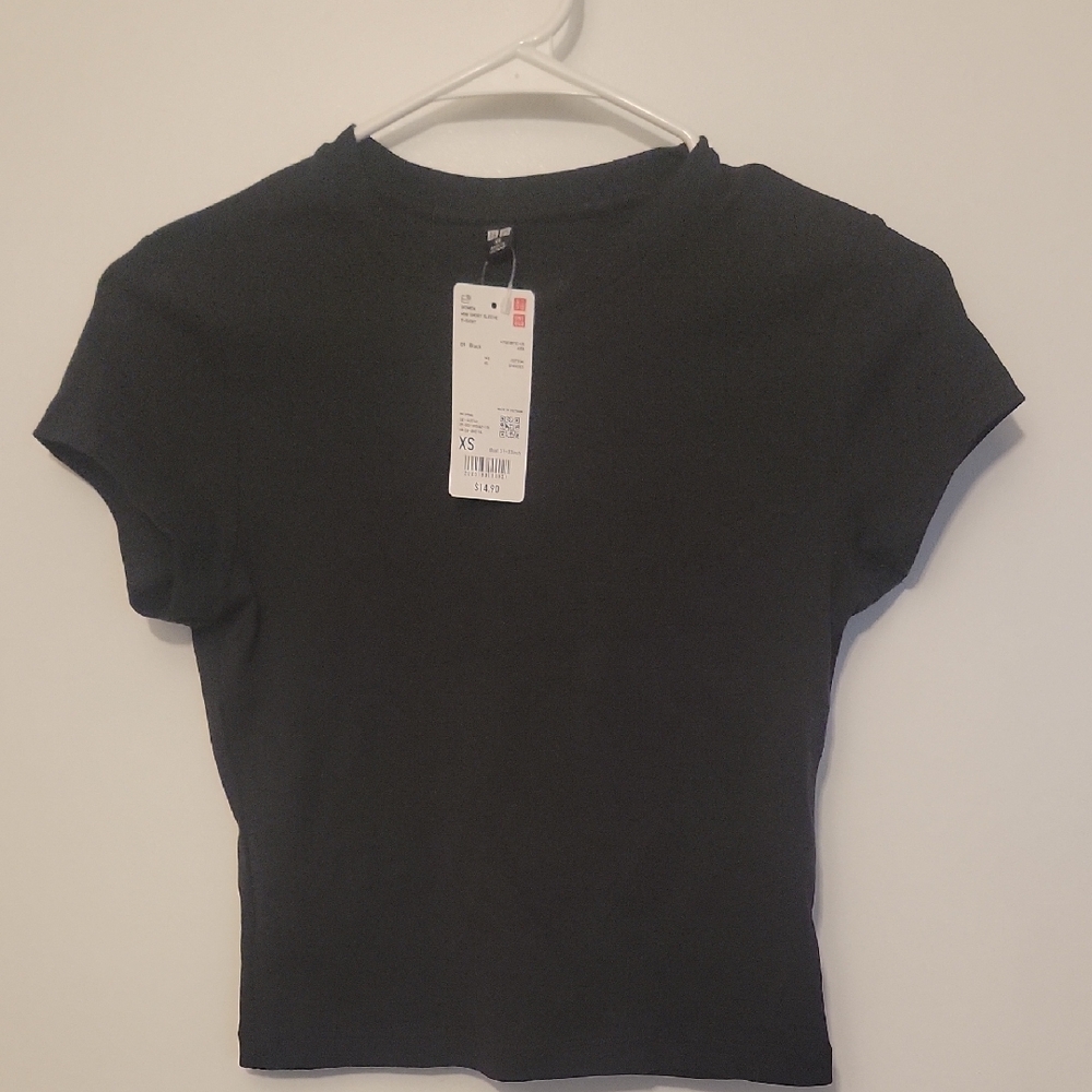 Uniqlo Mini Short Sleeve Black Women's T-Shirt Size XS NWT
